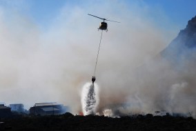 helicopter-2142140_1920